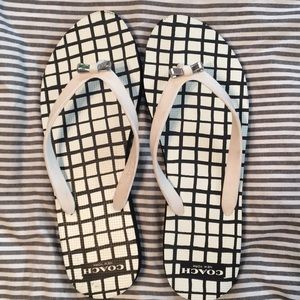 Coach flip flops size 9-10